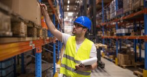 Technicien en logistique et achats